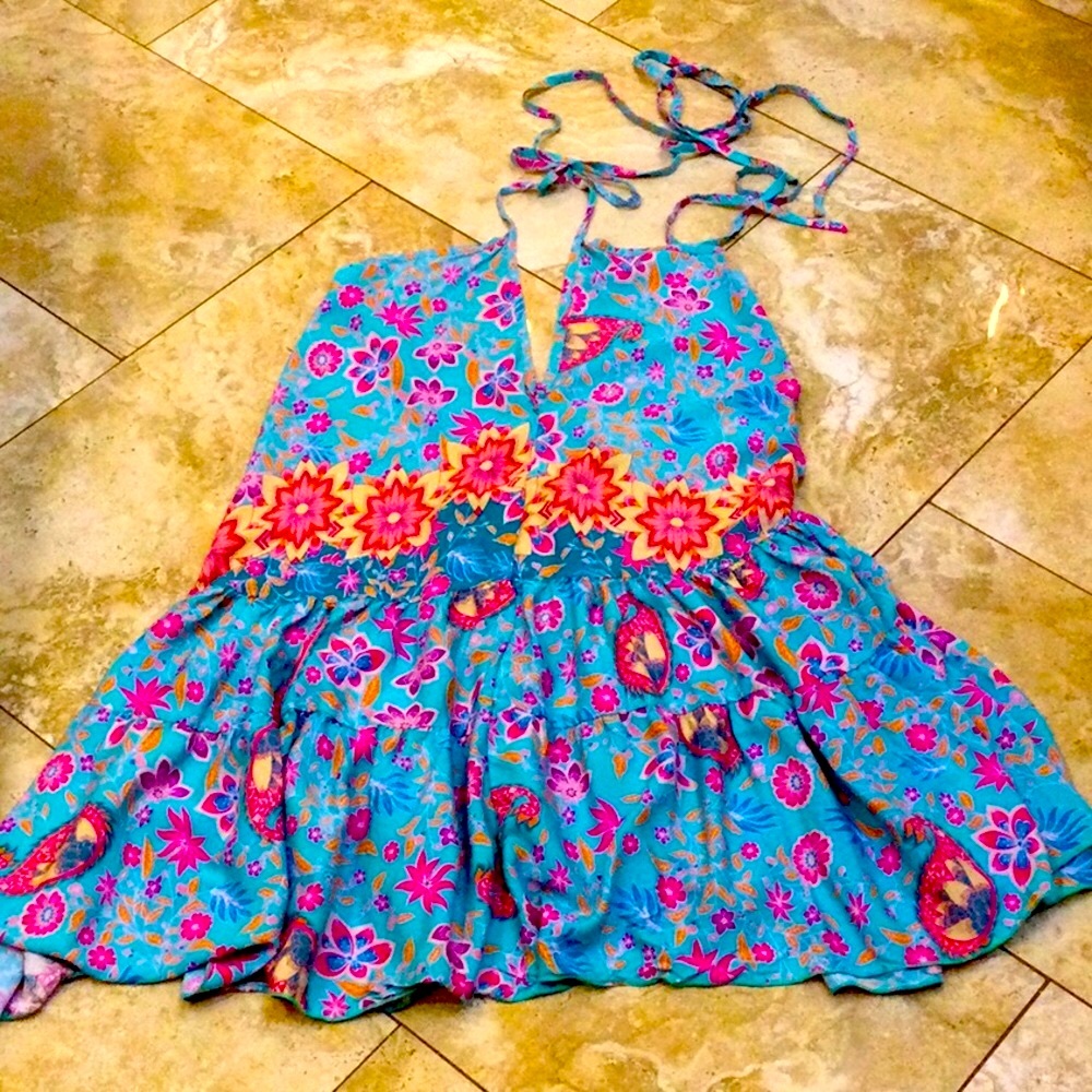 - - Beautiful backless dress/ coverup  NWT